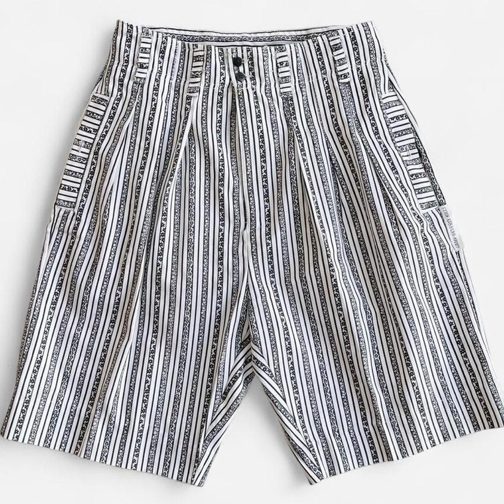 Vintage Camp Beverly Hills Black White Floral Pattern Stripe High Waisted Shorts